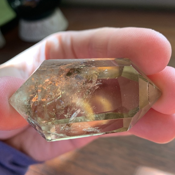 Beautiful DT Lemon Quartz Crystal from Sedona - Picture 5 of 7